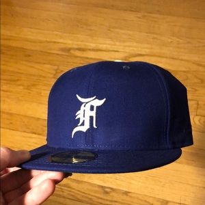 Fear of god essentials new era royal blue cap